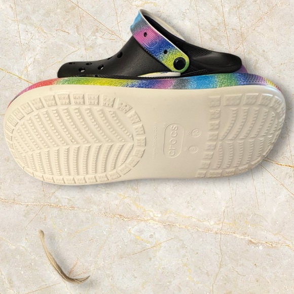 CROCS PLATFORM BLACK/RAINBOW CLOGS - Picture 2 of 10